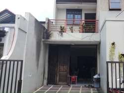 Kondisi Rumah Waka KPK Laode Syarif yang Dilempar Bom Molotov