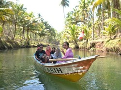 Kali Cokel, Amazon dari Pacitan