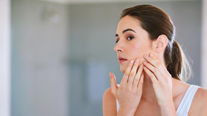 13 Cara Menghilangkan Jerawat Secara Alami dalam Waktu Singkat/Foto: iStock 13 Cara Menghilangkan Jerawat Secara Alami dalam Waktu Singkat/Foto: iStock