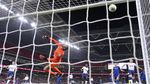 Penalti Kane Tumbangkan Chelsea