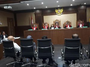 Jaksa Ungkap Fee Agen Asuransi Jasindo Dipakai untuk Beli Porsche