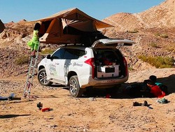 Cerita Keluarga Eelco Awali Keliling Dunia Pakai Pajero Pelat B