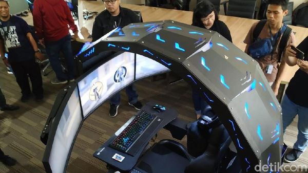 Intim dengan Kursi Gaming Kelas Sultan Seharga Rp 299 Juta