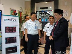 Fahri Hamzah Sambangi Kantor BMKG Bahas Mitigasi Bencana di Indonesia