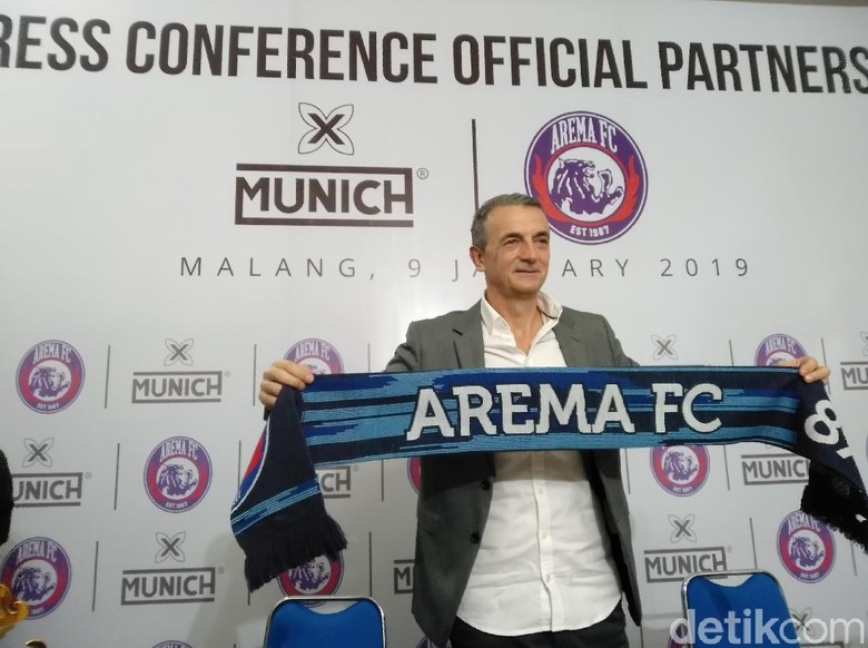 Milomir Seslija Dipinang Arema FC Milomir Seslija Dipinang Arema FC