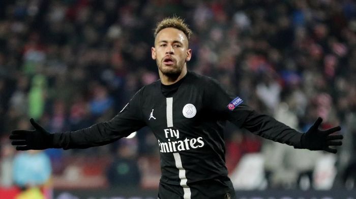 Neymar dan Eden Hazard kerap dikabarkan menjadi incaran Real Madrid. (Foto: Marko Djurica/Reuters)