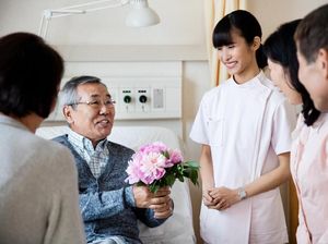 Sering Besuk Pasien di RS? Jaga Kebersihan Kalau Tak Ingin Kena Infeksi Ini Sering Besuk Pasien di RS? Jaga Kebersihan Kalau Tak Ingin Kena Infeksi Ini