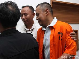 Usai Bagus Bawana Putra, Polisi Tangkap Lagi Buzzer Hoax Surat Suara Usai Bagus Bawana Putra, Polisi Tangkap Lagi Buzzer Hoax Surat Suara