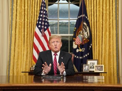 Trump-Demokrat Memanas, Kapan Pemerintahan AS Kembali Dibuka?