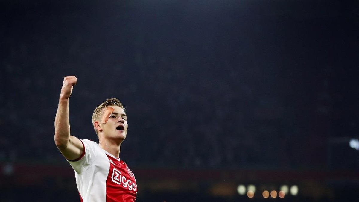 Juventus tertarik dengan Matthijs de Ligt. (Foto: Dean Mouhtaropoulos/Getty Images)