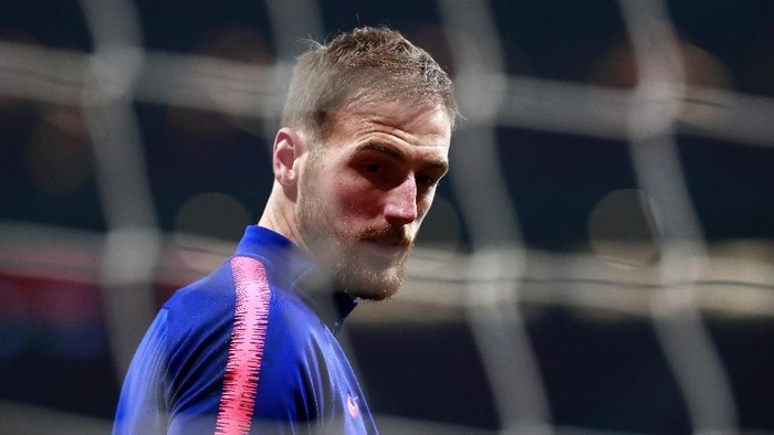 Oblak MADRID, SPAIN - DECEMBER 05: Jan Oblak of Atletico Madrid looks on as he warms up prior to the Copa del Rey fourth round second leg match between Atletico Madrid and Sant Andreu at Estadio Wanda Metropolitano on December 5, 2018 in Madrid, Spain. (Photo by Gonzalo Arroyo Moreno/Getty Images)