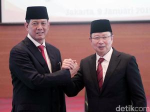 Potret Sertijab Kepala BNPB ke Letjen Doni Monardo