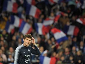 Bayern Resmi Rekrut Benjamin Pavard