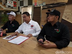 Ridwan Kamil Dilaporkan ke Bawaslu soal Pose 1 Jari