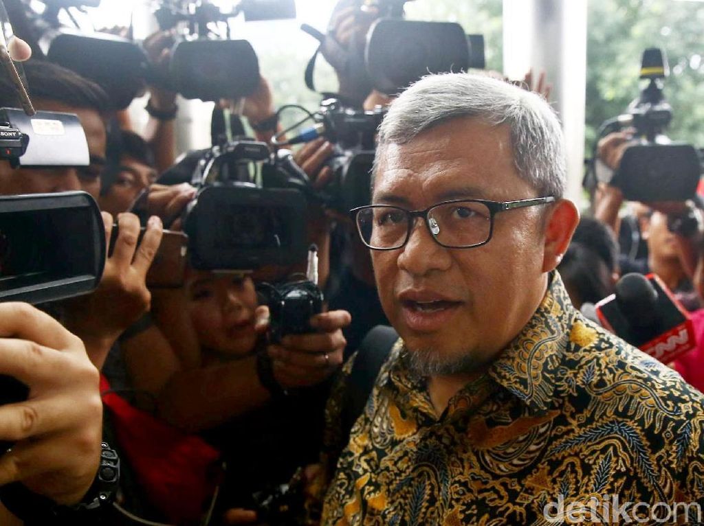 Aher Mengaku Hanya Tahu Rencana Proyek Meikarta: Detailnya Tak Tahu Aher Mengaku Hanya Tahu Rencana Proyek Meikarta: Detailnya Tak Tahu