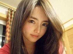 Viral Guru Tercantik di Korea Bikin Nggak Mau Bolos Sekolah