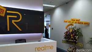 Main-main ke Kantor Baru Realme di Jakarta