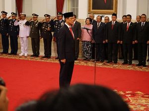 Doni Monardo, Eks Danpaspampres SBY Resmi Dilantik Jokowi Jadi Kepala BNPB Doni Monardo, Eks Danpaspampres SBY Resmi Dilantik Jokowi Jadi Kepala BNPB