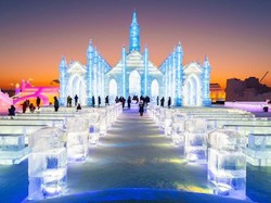 Festival Patung Es Terbesar di Dunia Dibuka hingga Februari
