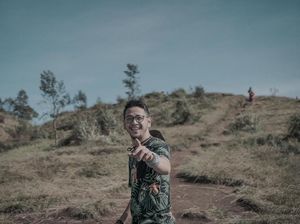 Bisnis Bikin Caption Berbayar, Zarry Hendrik Sukses Raup Omzet Rp 40 Juta Bisnis Bikin Caption Berbayar, Zarry Hendrik Sukses Raup Omzet Rp 40 Juta