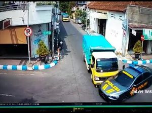 Walaupun Lampu Hijau Menyala, Jangan Gaspol Terus! Walaupun Lampu Hijau Menyala, Jangan Gaspol Terus!