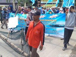 Nelayan Indramayu Desak Pemerintah Berantas Jaring Garok