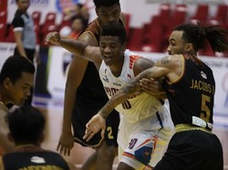 Tikung Hangtuah di Kuarter Ketiga, Pelita Jaya Tuai Kemenangan