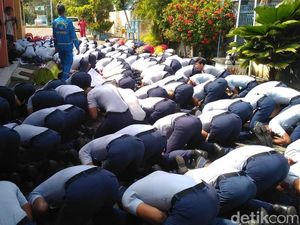 Terancam Tak Dapat Ijazah, Siswa SMK Pelayaran di Semarang Demo
