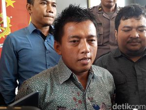 Wasit Liga 2 Diperiksa Satgas Mafia Bola di Polda DIY Wasit Liga 2 Diperiksa Satgas Mafia Bola di Polda DIY