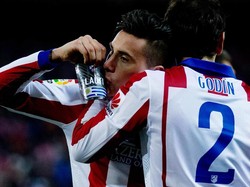 Soal Spekulasi Godin ke Inter, Gimenez: Aku Mohon Jangan Pergi