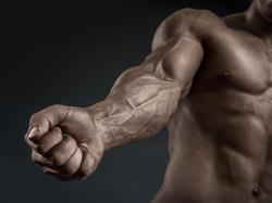 Keren! Alat Pendeteksi Pembuluh Darah Karya Mahasiswa Surabaya