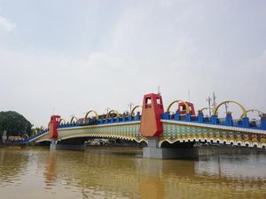 Jembatan Berendeng yang Instagramable di Tangerang