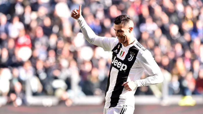 Cristiano Ronaldo memburu rekor-rekor bersama Juventus di 2019. Foto: Tullio M. Puglia/Getty Images Cristiano Ronaldo memburu rekor-rekor bersama Juventus di 2019. Foto: Tullio M. Puglia/Getty Images
