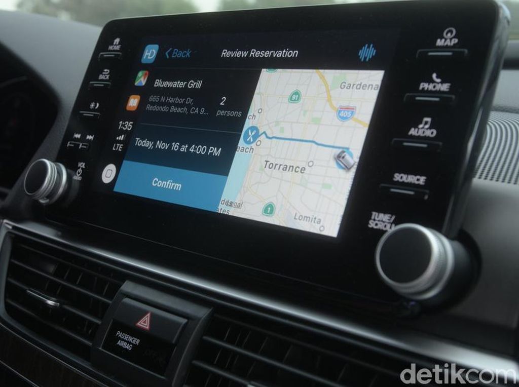 Lagi Mager? Belanja Bisa Lewat Infotainment Mobil Lagi Mager? Belanja Bisa Lewat Infotainment Mobil