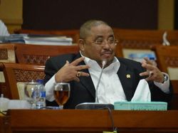 Pidana Menjaga Kehormatan Lembaga Negara?