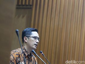 KPK Panggil Anggota DPRD Jabar Jadi Saksi Kasus Suap Bupati Indramayu