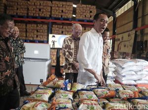 Pedagang Beras ke Jokowi: Tak Usah ke Pasar Nanti Dikira Pencitraan Pedagang Beras ke Jokowi: Tak Usah ke Pasar Nanti Dikira Pencitraan