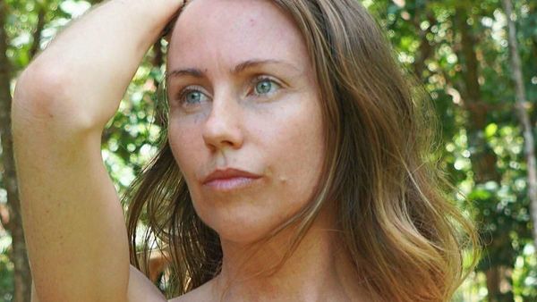 Potret Selebgram yang Tinggal di Hutan dan Hidup Tanpa Busana