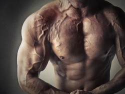 Tonjolan Urat Usai Olahraga Seperti di Pelipis Sandi Uno, Berbahaya?