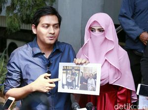 Lucky Hakim dan Mantan Istri Buat Sayembara Rp 50 Juta Lucky Hakim dan Mantan Istri Buat Sayembara Rp 50 Juta