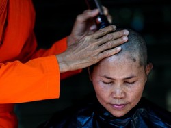 Mengintip Kehidupan Biksu Wanita di Thailand