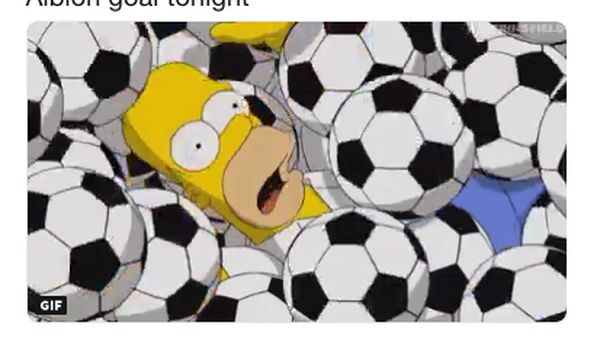 Homer Simpson Juga Mejeng di Meme Pesta Gol Manchester City