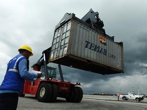 Kalau Ada Capres Anti Asing, INDEF: Nggak Usah Dihitung Kalau Ada Capres Anti Asing, INDEF: Nggak Usah Dihitung