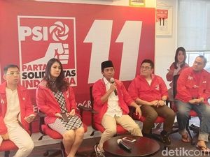 Apresiasi FBR Dukung Jokowi, TKN Sebut Prabowo Pemalas Apresiasi FBR Dukung Jokowi, TKN Sebut Prabowo Pemalas
