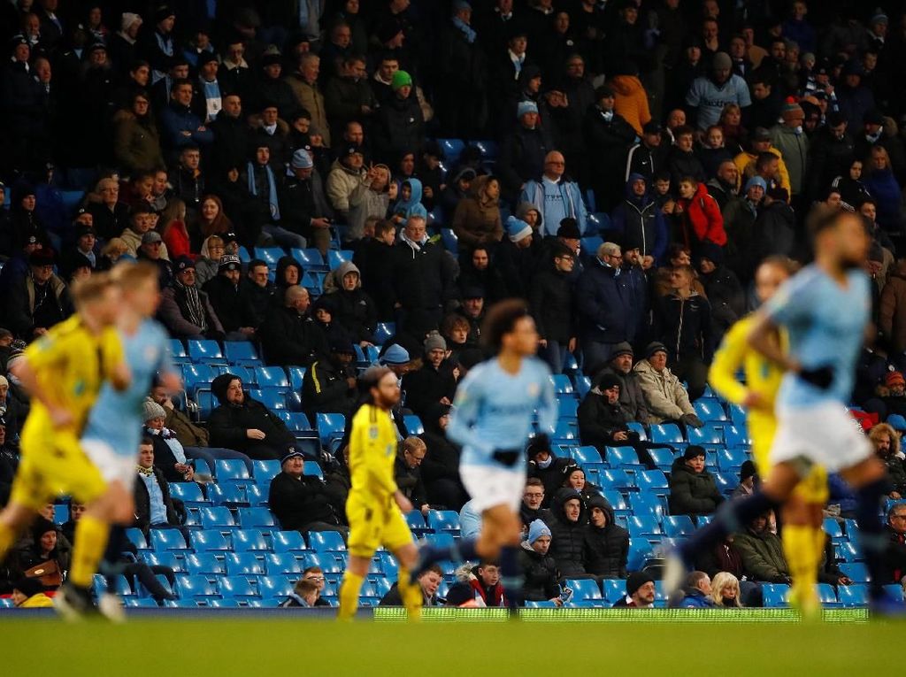 Emptihad: Saat City Pesta 9 Gol di Kandang tapi Sepi Penonton Emptihad: Saat City Pesta 9 Gol di Kandang tapi Sepi Penonton