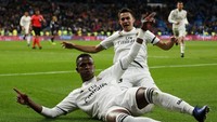 Pada duel yang dihelat di Santiago Bernabeu, Kamis (10/1/2019) dini hari WIB, Madrid melakukan tujuh perubahan dalam susunan tim saat dikalahkan Real Sociedad di La Liga pekan kemarin. Sergio Ramos jadi starter dengan trio lini serang Vinicius Jr, Karim Benzema, dan Lucas Vazquez dipertahankan. REUTERS/Susana Vera.