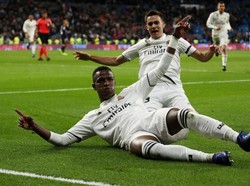 Pada duel yang dihelat di Santiago Bernabeu, Kamis (10/1/2019) dini hari WIB, Madrid melakukan tujuh perubahan dalam susunan tim saat dikalahkan Real Sociedad di La Liga pekan kemarin. Sergio Ramos jadi starter dengan trio lini serang Vinicius Jr, Karim Benzema, dan Lucas Vazquez dipertahankan. REUTERS/Susana Vera.