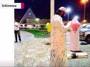 Video Serbuan Serangga Hitam di Masjidil Haram