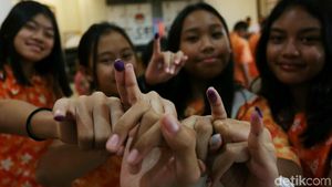 KPU Ajari Siswa Nyoblos