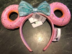 Disneyland Bikin Bando Cantik Bentuk Donat dengan Sprinkle